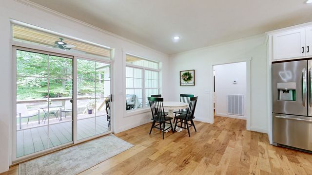 183 Country Wood Dr, Paris, TN 38242