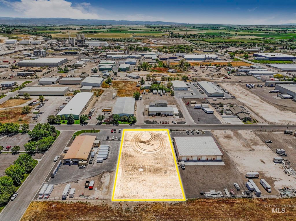 2361 Eldridge Ave, Twin Falls, ID 83301