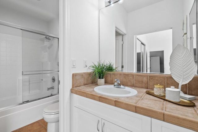 748 Cottage Court, Mountain View, CA 94043