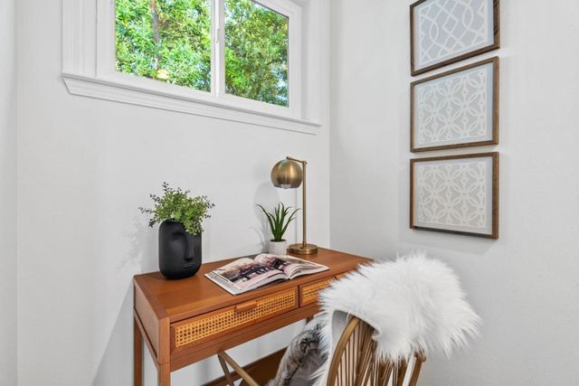 748 Cottage Court, Mountain View, CA 94043