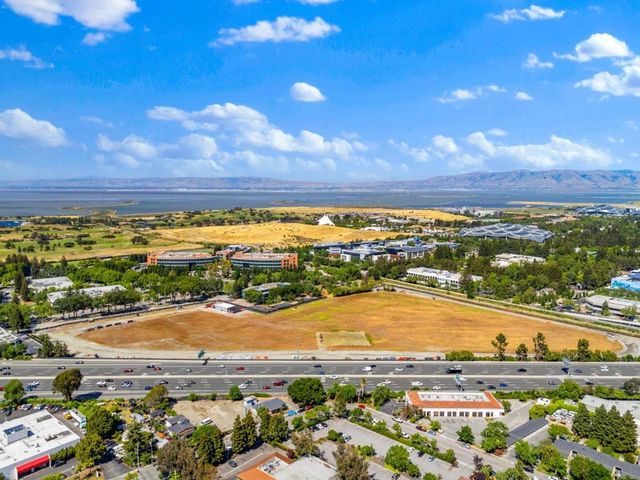 748 Cottage Court, Mountain View, CA 94043