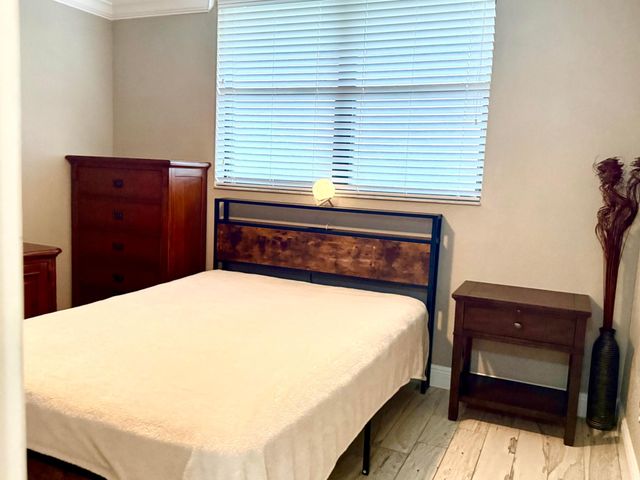 111 Lake Emerald Drive 404, Oakland Park, FL 33309