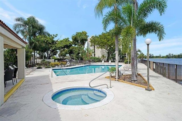 111 Lake Emerald Drive 404, Oakland Park, FL 33309
