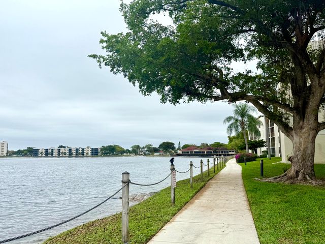 111 Lake Emerald Drive 404, Oakland Park, FL 33309