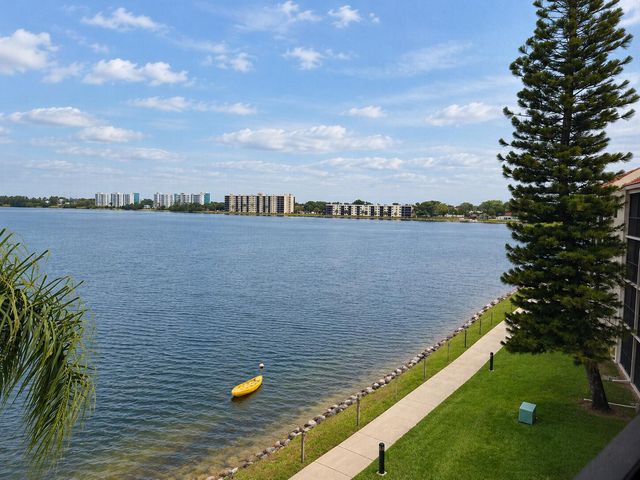 111 Lake Emerald Drive 404, Oakland Park, FL 33309