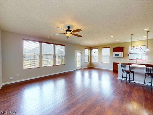7986 Heatherglen Drive, Mentor, OH 44060