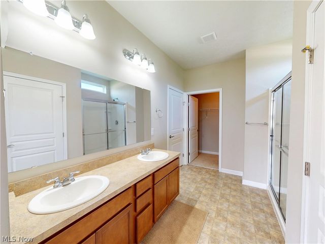 7986 Heatherglen Drive, Mentor, OH 44060