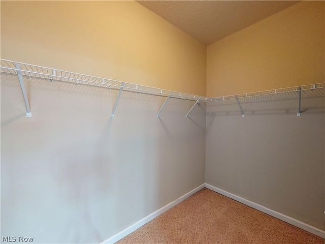 7986 Heatherglen Drive, Mentor, OH 44060