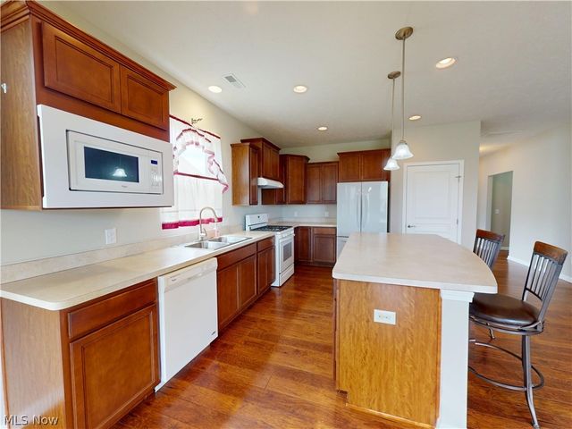 7986 Heatherglen Drive, Mentor, OH 44060