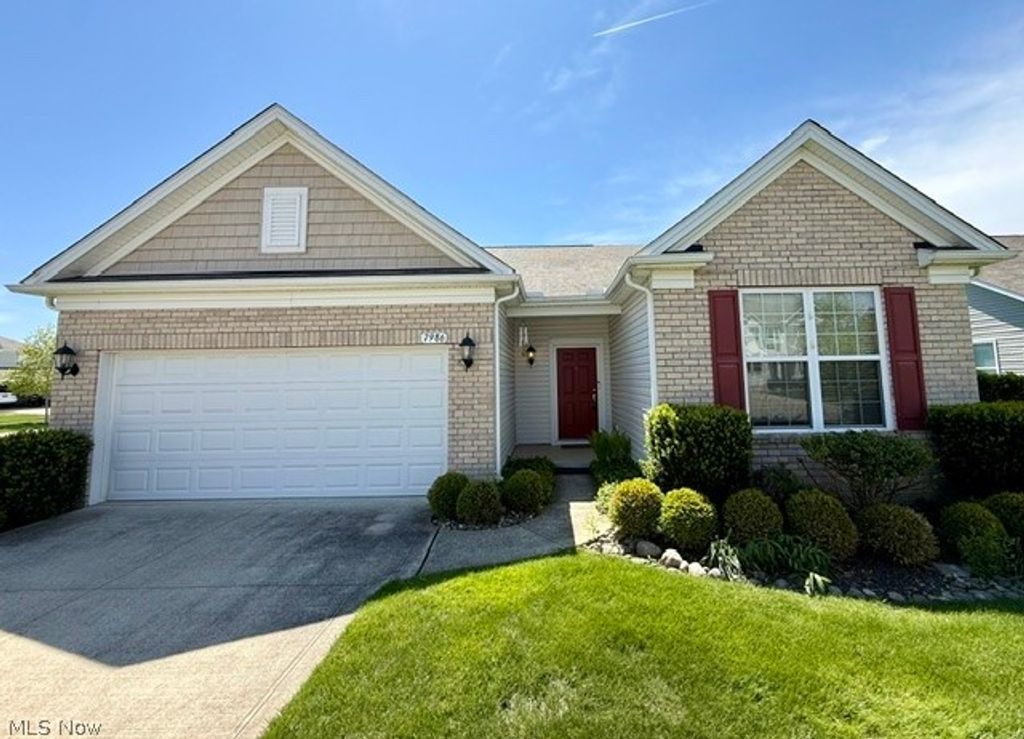 7986 Heatherglen Drive, Mentor, OH 44060