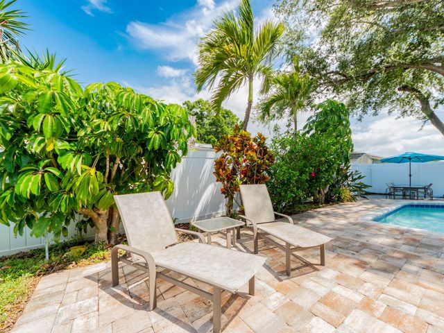 1678 ALGONQUIN DRIVE, Clearwater, FL 33755