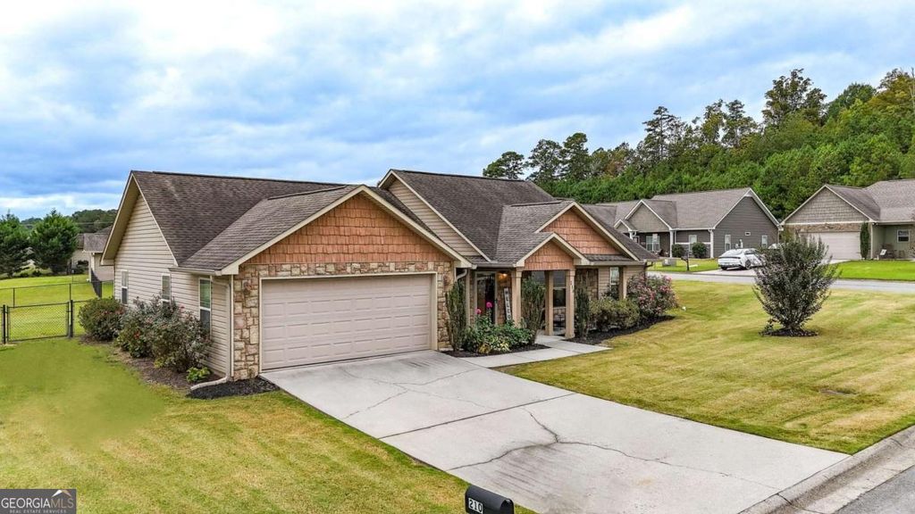 210 Madison Drive SW, Calhoun, GA 30701