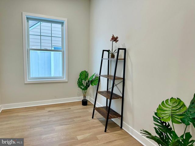 225 PENN AVE, Edison, NJ 08817