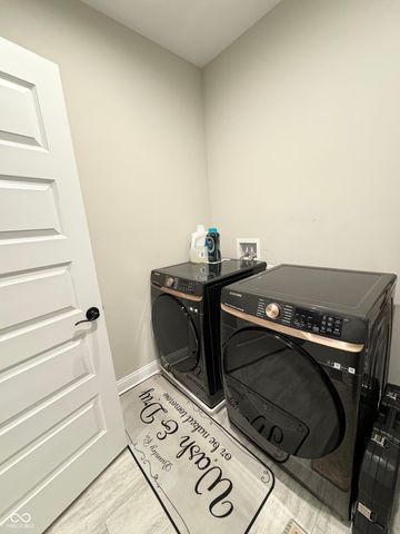 1436 Hove Drive, Greenwood, IN 46143