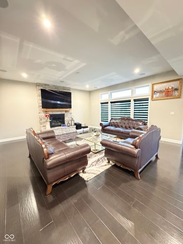 1436 Hove Drive, Greenwood, IN 46143