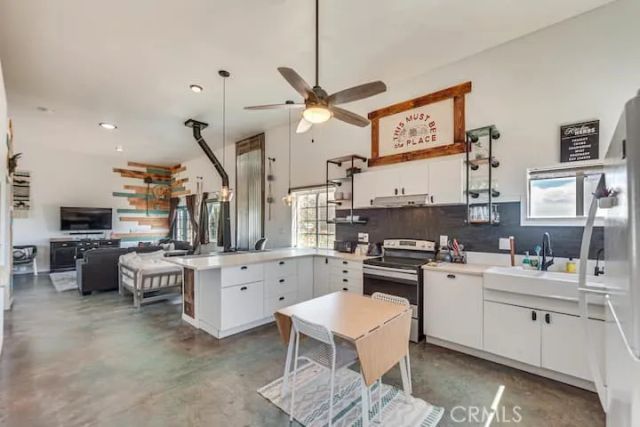 58725 Botkin Road, Landers, CA 92285