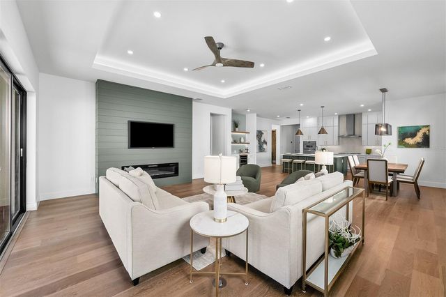 3303 HELEN AVENUE, Orlando, FL 32804