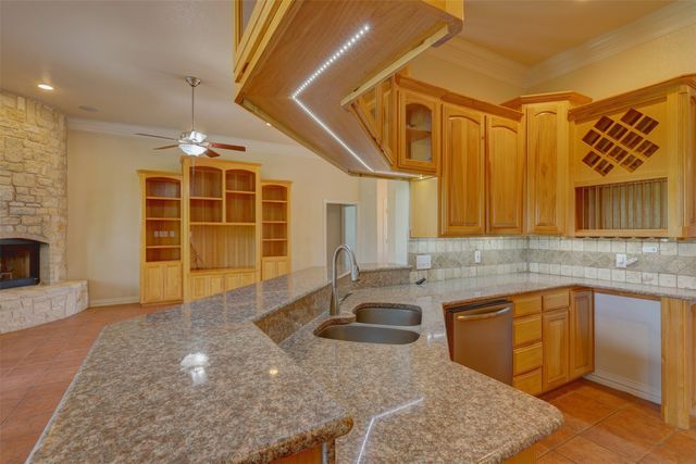 22060 Greenbriar Drive, Whitney, TX 76692