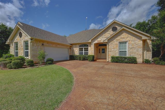 22060 Greenbriar Drive, Whitney, TX 76692