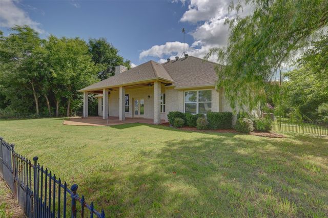 22060 Greenbriar Drive, Whitney, TX 76692