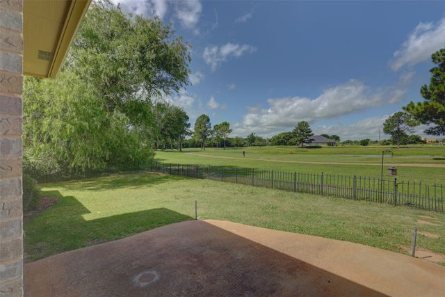 22060 Greenbriar Drive, Whitney, TX 76692