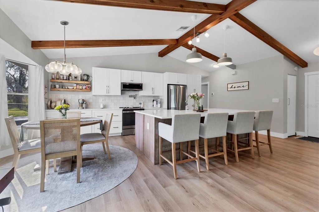 Image 16 of property listing at 6812 41ST AVENUE E, Bradenton, FL 34208