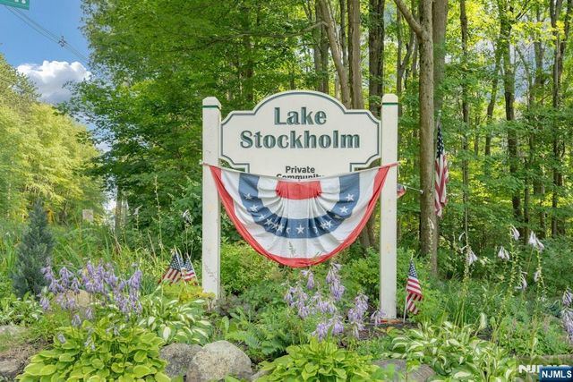 19 Fernwood Avenue, Hardyston, NJ 07460