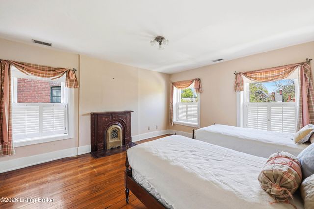 122 W Ormsby Ave, Louisville, KY 40203