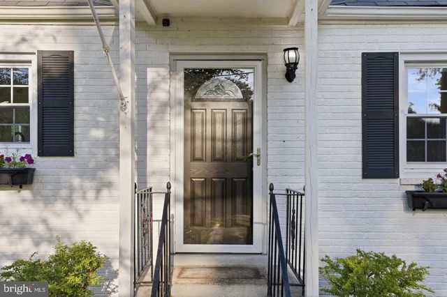 10419 GRANDIN RD, Silver Spring, MD 20902