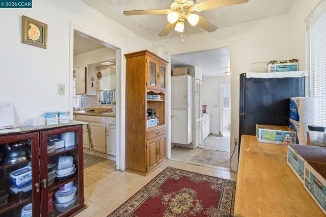 1990 Sunshine Dr, Concord, CA 94520