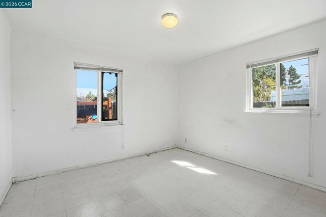 1990 Sunshine Dr, Concord, CA 94520