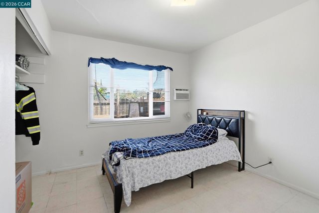 1990 Sunshine Dr, Concord, CA 94520