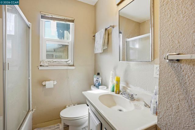 1990 Sunshine Dr, Concord, CA 94520