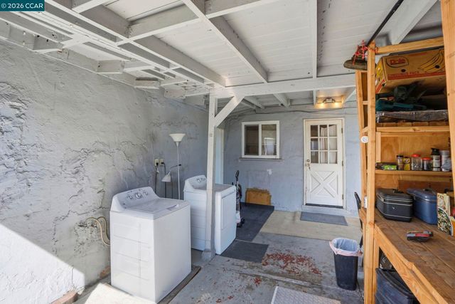 1990 Sunshine Dr, Concord, CA 94520