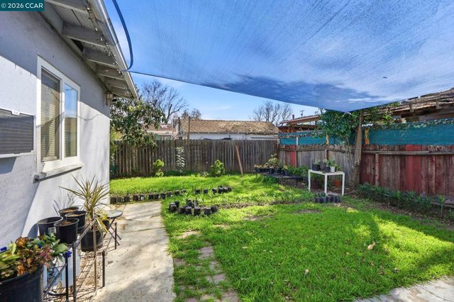 1990 Sunshine Dr, Concord, CA 94520