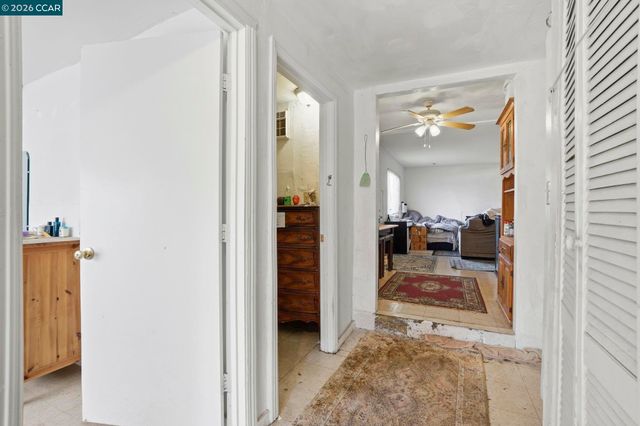 1990 Sunshine Dr, Concord, CA 94520