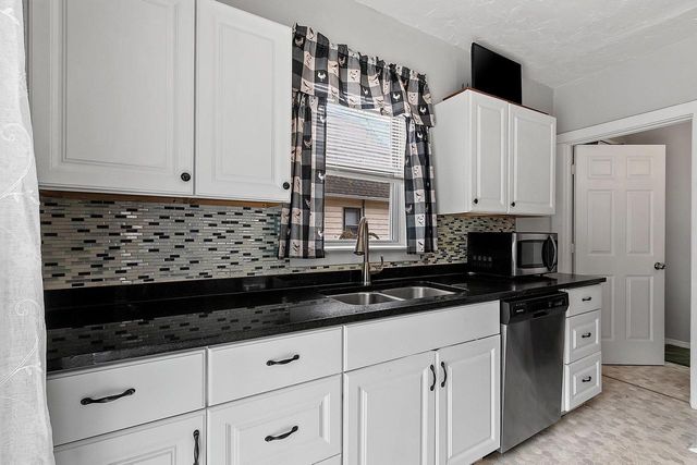 1450 CHICAGO STREET, Green Bay, WI 54301