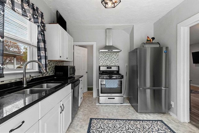 1450 CHICAGO STREET, Green Bay, WI 54301