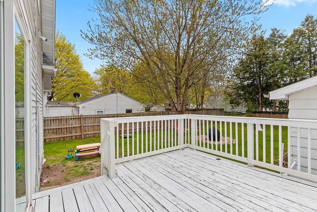 1450 CHICAGO STREET, Green Bay, WI 54301