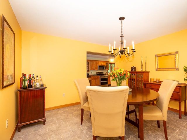 6 Tamarack Road, Plaistow, NH 03865
