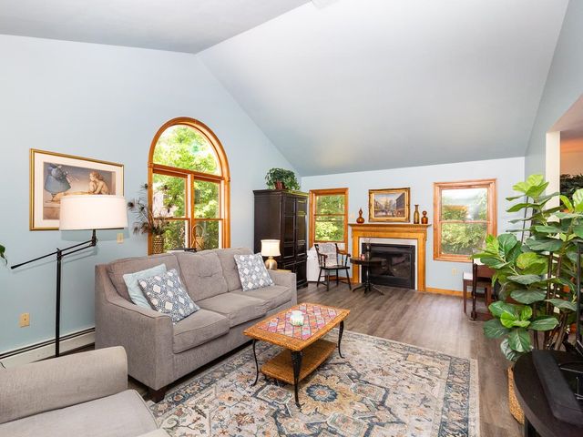6 Tamarack Road, Plaistow, NH 03865