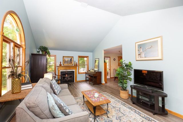 6 Tamarack Road, Plaistow, NH 03865