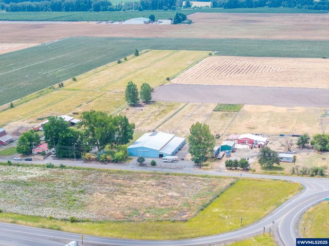 13793 Westside Ln S, Jefferson, OR 97352