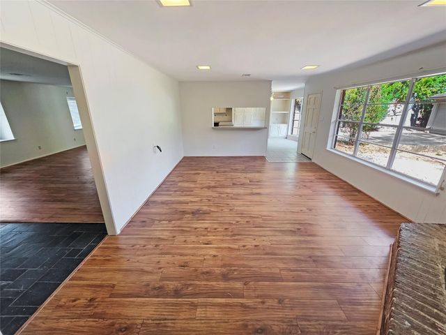 10806 Inwood Drive, Houston, TX 77042