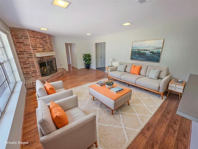 10806 Inwood Drive, Houston, TX 77042