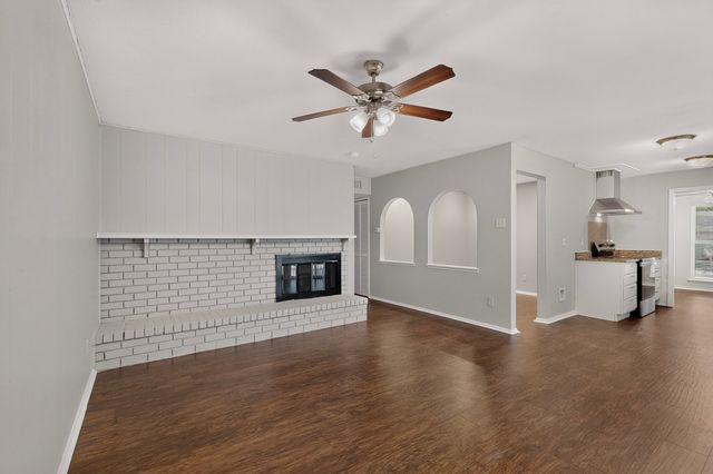 433 Solitude Drive, Garland, TX 75043