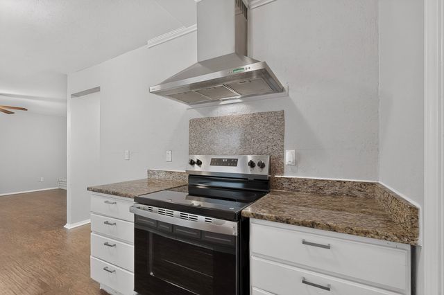 433 Solitude Drive, Garland, TX 75043