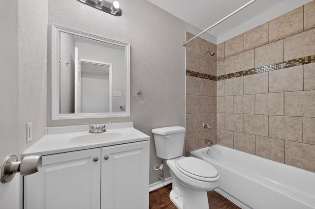 433 Solitude Drive, Garland, TX 75043