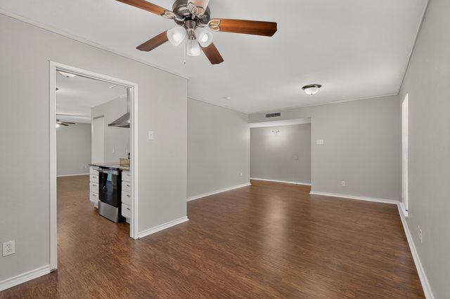 433 Solitude Drive, Garland, TX 75043