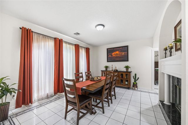 3243 Canterbury Lane, Montgomery, TX 77356